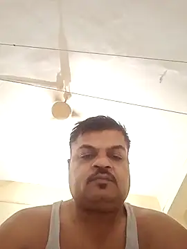 Snapshot of Desi_Londa_143 chatting on March 17, 2025, 11:13 pm Desi Londa 143 online show from March 17, 2025, 11:13 pm