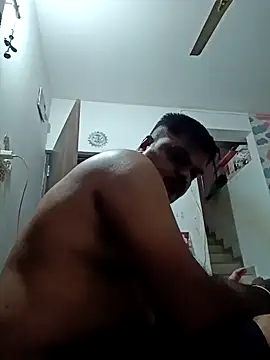 Desi Londa 143 online show from May 18, 2026, 4:29 am