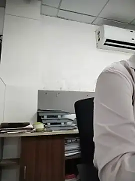 Desi Londa 143 online show from May 20, 2026, 5:15 am