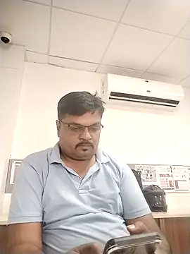 Desi Londa 143 online show from October 11, 2025, 5:41 am