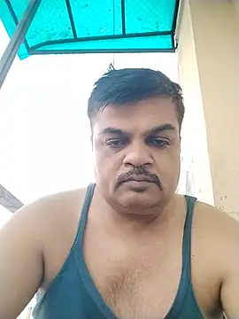 Desi Londa 143 online show from May 28, 2026, 1:35 am