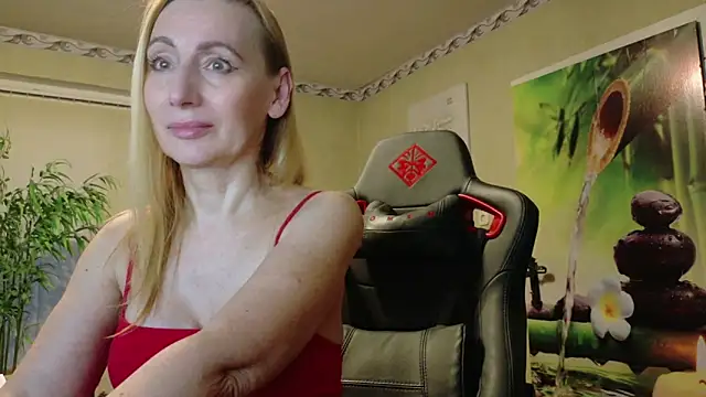 Snapshot of HotLana69 chatting on March 30, 2026, 5:36 pm HotLana69 online show from March 30, 2026, 5:36 pm