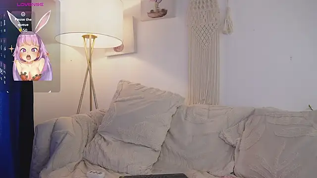 bunnycuteshy online show from December 17, 2025, 2:00 pm