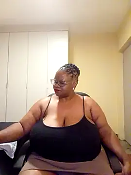 Snapshot of sweetnoziexx chatting on February 28, 2025, 6:09 pm sweetnoziexx online show from February 28, 2025, 6:09 pm