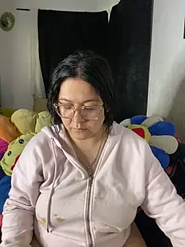 Snapshot of MsConejitaa chatting on December 17, 2025, 6:24 pm MsConejitaa online show from December 17, 2025, 6:24 pm