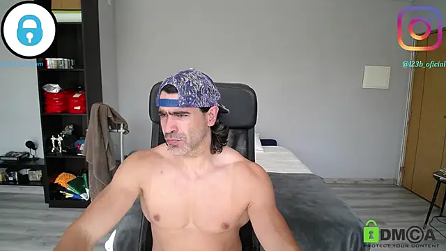 Snapshot of samricci21 chatting on April 17, 2026, 1:58 pm samricci21 online show from April 17, 2026, 1:58 pm