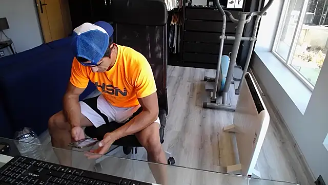 Snapshot of samricci21 chatting on October 11, 2025, 9:54 am samricci21 online show from October 11, 2025, 9:54 am