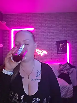 Melissa1994- online show from May 17, 2026, 12:10 am