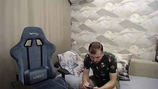 SerzhKorol1 online show from October 17, 2025, 7:22 am