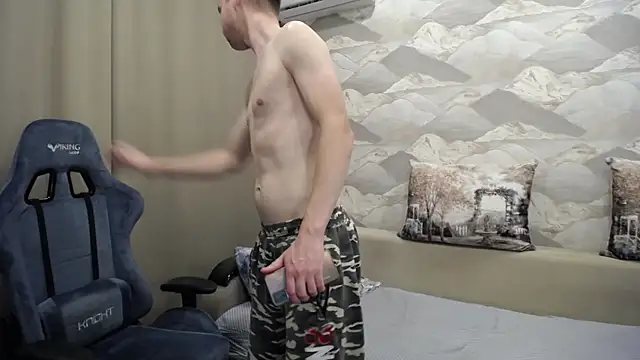 SerzhKorol1 online show from October 28, 2025, 6:18 pm