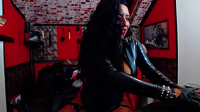 DommeBellatrix online show from October 20, 2025, 4:29 pm