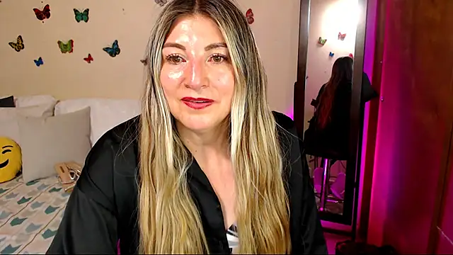 Jolie-Mature online show from January 14, 2026, 11:41 pm