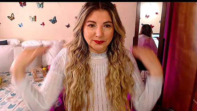 Jolie-Mature online show from February 2, 2026, 7:13 pm