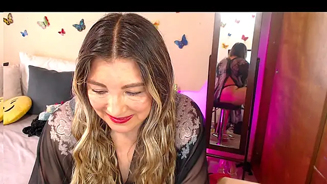 Snapshot of Jolie-Mature chatting on September 19, 2025, 9:52 pm Jolie-Mature online show from September 19, 2025, 9:52 pm