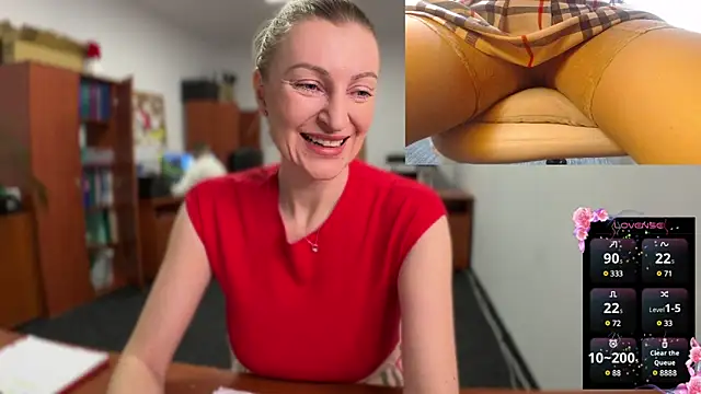 legsLONG online show from February 26, 2025, 5:03 am