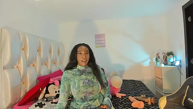 Snapshot of viioolleettaa chatting on February 18, 2025, 8:49 am viioolleettaa online show from February 18, 2025, 8:49 am