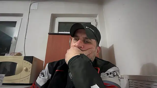 Snapshot of TigerOne19 chatting on February 3, 2026, 4:56 pm TigerOne19 online show from February 3, 2026, 4:56 pm