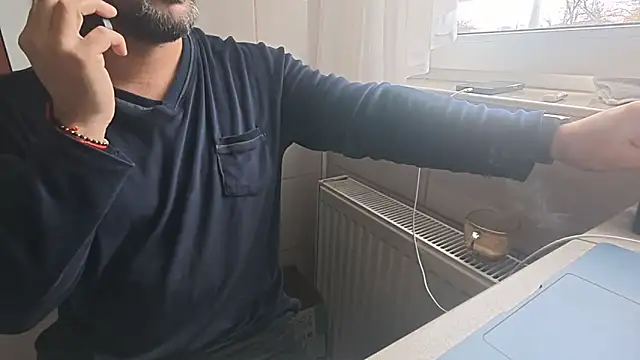 Snapshot of TigerOne19 chatting on February 10, 2026, 8:35 am TigerOne19 online show from February 10, 2026, 8:35 am