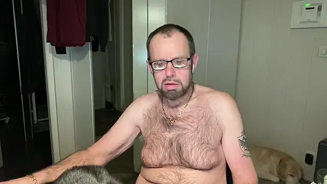 FABIOGLASSES online show from December 22, 2025, 11:27 pm