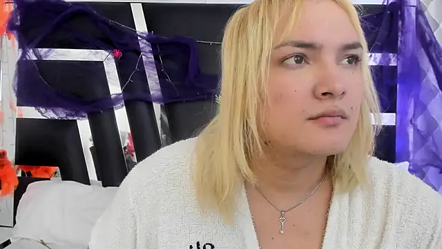 Snapshot of katya_kozlov chatting on November 5, 2025, 3:20 am katya kozlov online show from November 5, 2025, 3:20 am