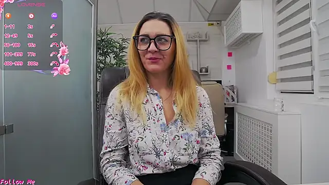 Snapshot of EllaMilf_ chatting on January 15, 2026, 3:04 pm EllaMilf online show from January 15, 2026, 3:04 pm