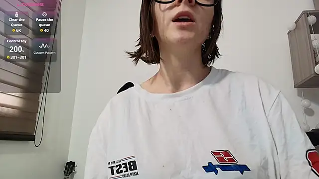 Snapshot of Arya_starrk chatting on April 7, 2026, 2:52 pm Arya starrk online show from April 7, 2026, 2:52 pm