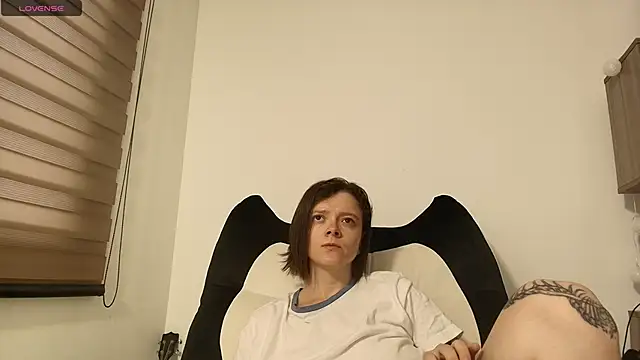 Snapshot of Arya_starrk chatting on April 16, 2026, 2:18 pm Arya starrk online show from April 16, 2026, 2:18 pm