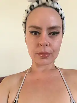 Snapshot of Stoned-baby69 chatting on September 18, 2025, 3:48 pm Stoned-baby69 online show from September 18, 2025, 3:48 pm