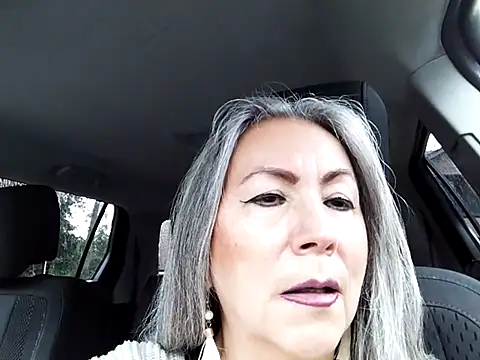 Snapshot of EvaRobinson chatting on February 24, 2025, 2:48 pm EvaRobinson online show from February 24, 2025, 2:48 pm