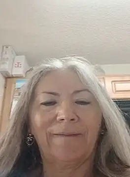 Snapshot of EvaRobinson chatting on September 19, 2025, 5:28 pm EvaRobinson online show from September 19, 2025, 5:28 pm