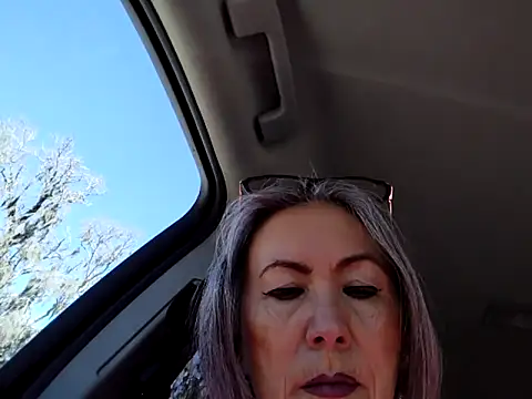 Snapshot of EvaRobinson chatting on February 21, 2025, 3:21 pm EvaRobinson online show from February 21, 2025, 3:21 pm