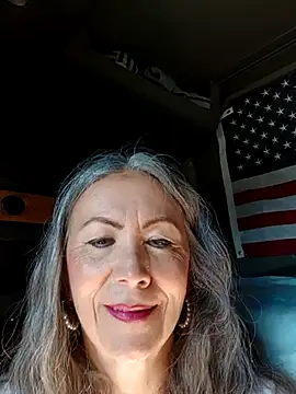 Snapshot of EvaRobinson chatting on March 20, 2025, 2:32 pm EvaRobinson online show from March 20, 2025, 2:32 pm