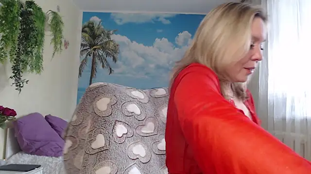 Snapshot of soaring_love chatting on February 26, 2025, 7:45 am soaring love online show from February 26, 2025, 7:45 am