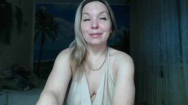 Snapshot of soaring_love chatting on November 27, 2025, 4:35 am soaring love online show from November 27, 2025, 4:35 am