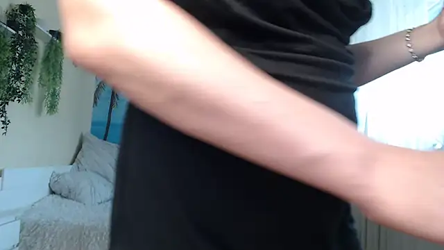 Snapshot of soaring_love chatting on March 27, 2026, 8:26 am soaring love online show from March 27, 2026, 8:26 am