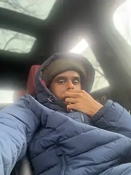 dingoding online show from February 28, 2025, 9:44 pm