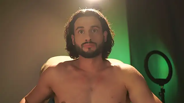 Snapshot of Keen___Luckystrike chatting on October 18, 2025, 6:43 pm Keen Luckystrike online show from October 18, 2025, 6:43 pm