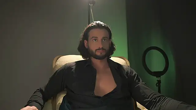 Snapshot of Keen___Luckystrike chatting on October 19, 2025, 9:06 pm Keen Luckystrike online show from October 19, 2025, 9:06 pm