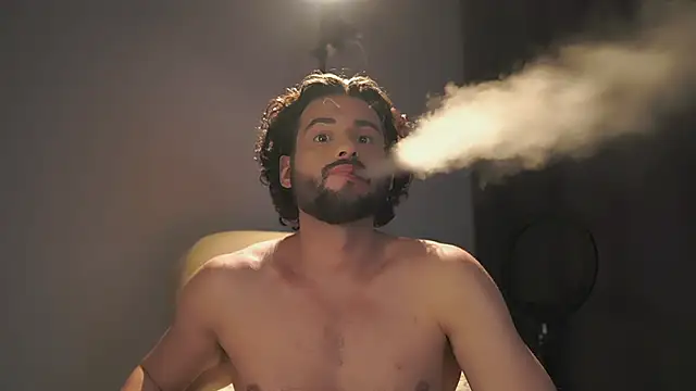 Snapshot of Keen___Luckystrike chatting on November 30, 2025, 6:41 pm Keen Luckystrike online show from November 30, 2025, 6:41 pm