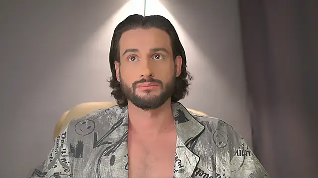 Snapshot of Keen___Luckystrike chatting on February 6, 2026, 2:51 am Keen Luckystrike online show from February 6, 2026, 2:51 am