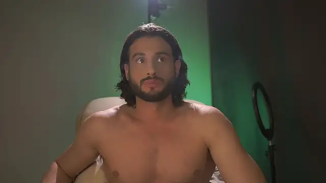 Snapshot of Keen___Luckystrike chatting on October 15, 2025, 7:55 pm Keen Luckystrike online show from October 15, 2025, 7:55 pm