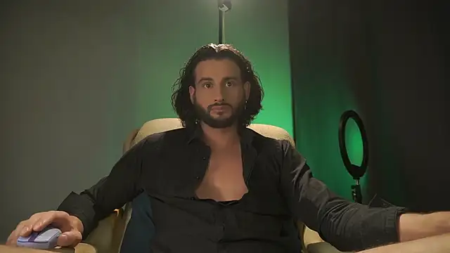 Snapshot of Keen___Luckystrike chatting on November 9, 2025, 6:01 pm Keen Luckystrike online show from November 9, 2025, 6:01 pm