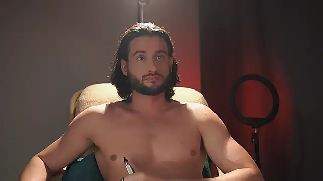 Snapshot of Keen___Luckystrike chatting on October 24, 2025, 11:59 pm Keen Luckystrike online show from October 24, 2025, 11:59 pm