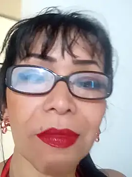 kelly dirty  online show from November 1, 2025, 9:41 pm