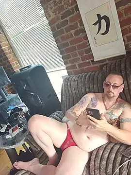 Littledick007007 online show from August 3, 2026, 9:09 pm
