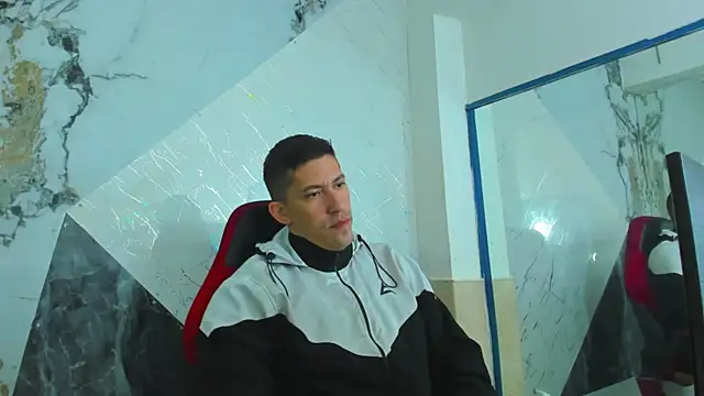 yeckodream online show from November 28, 2025, 5:40 am