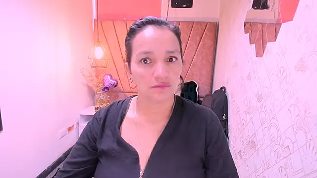 Snapshot of MarilynMiilf_ chatting on September 18, 2025, 7:39 pm MarilynMiilf online show from September 18, 2025, 7:39 pm