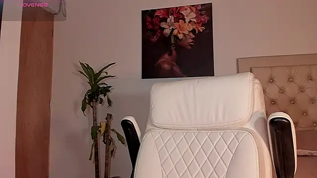 Josseph1  online show from October 28, 2025, 10:09 pm