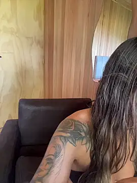 AliceStone19 online show from April 3, 2026, 6:14 pm