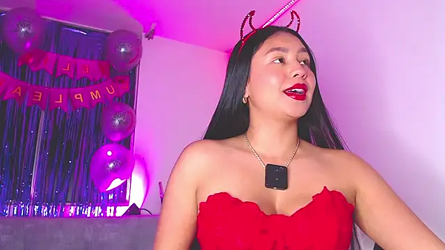 Snapshot of sweeet_amy chatting on October 8, 2025, 8:20 pm sweeet amy online show from October 8, 2025, 8:20 pm